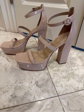 Women’s Patent Platform Block Heel Sandals in Nude